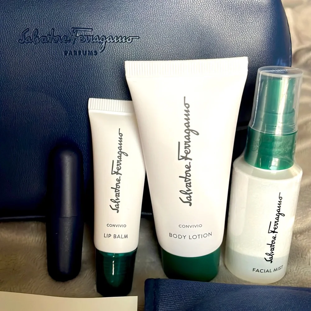 SALVATORE FERRAGAMO TRAVEL BAG W ESSENTIALS NEW - Picture 2 of 7